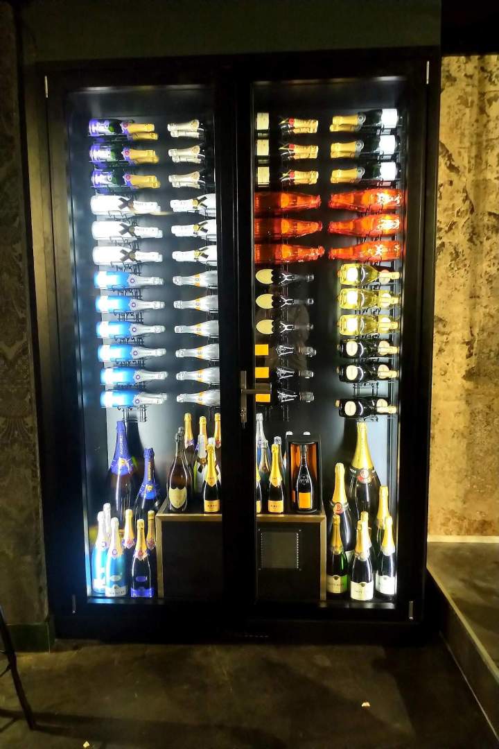 Pose de cave à vin sur mesure Lyon