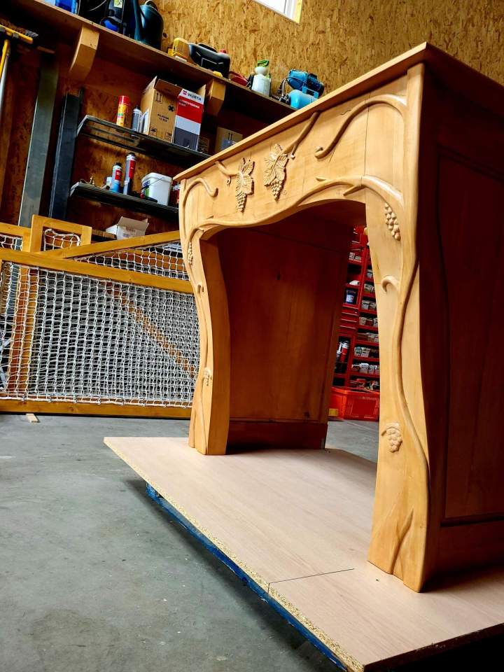 Fabrication de façade de cheminée en bois Lyon
