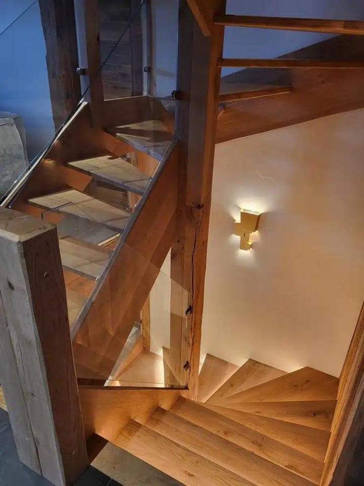 Escalier bois verre croisée moderne Lyon