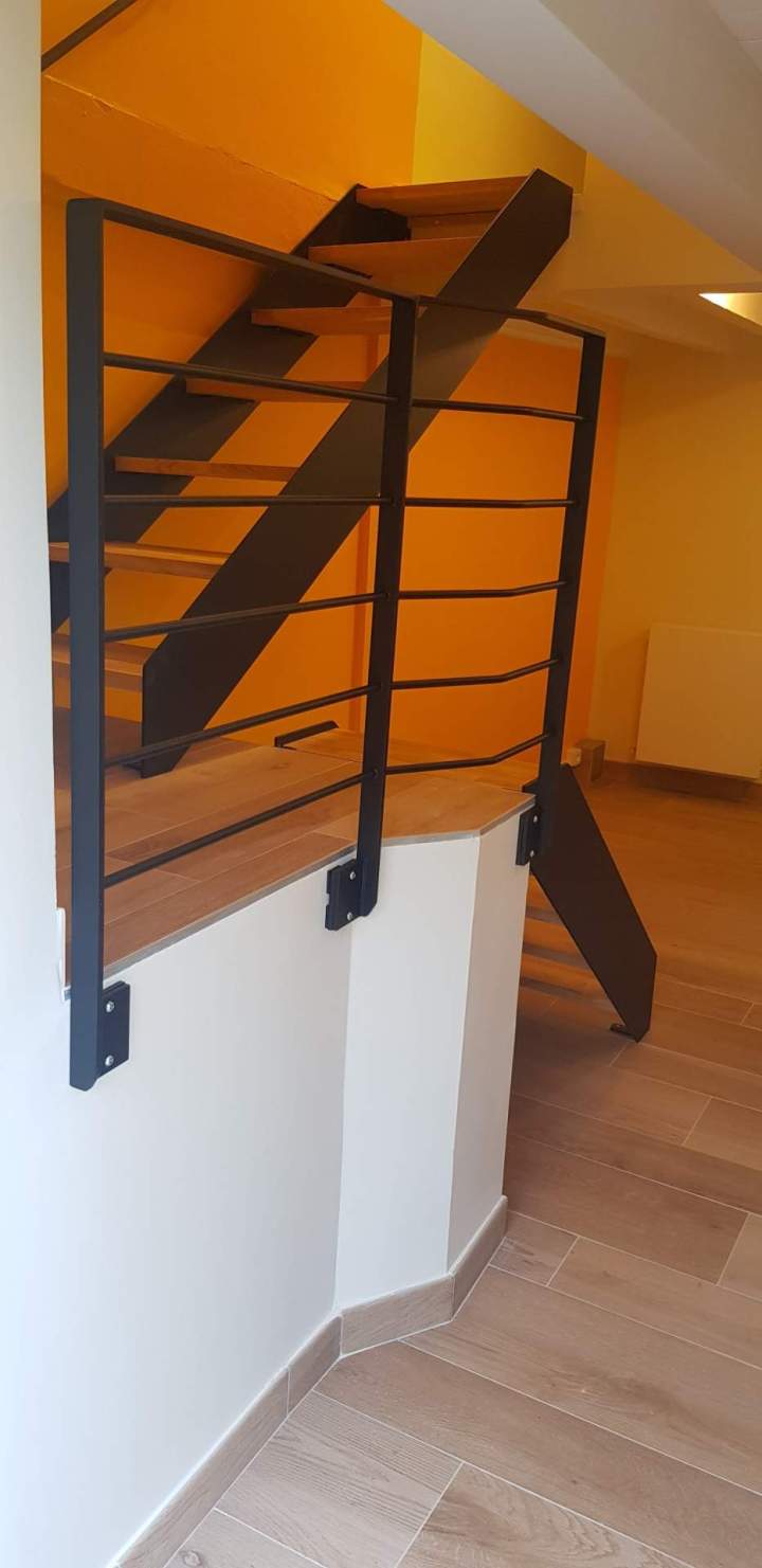 Pose d'escalier sur mesure Lyon